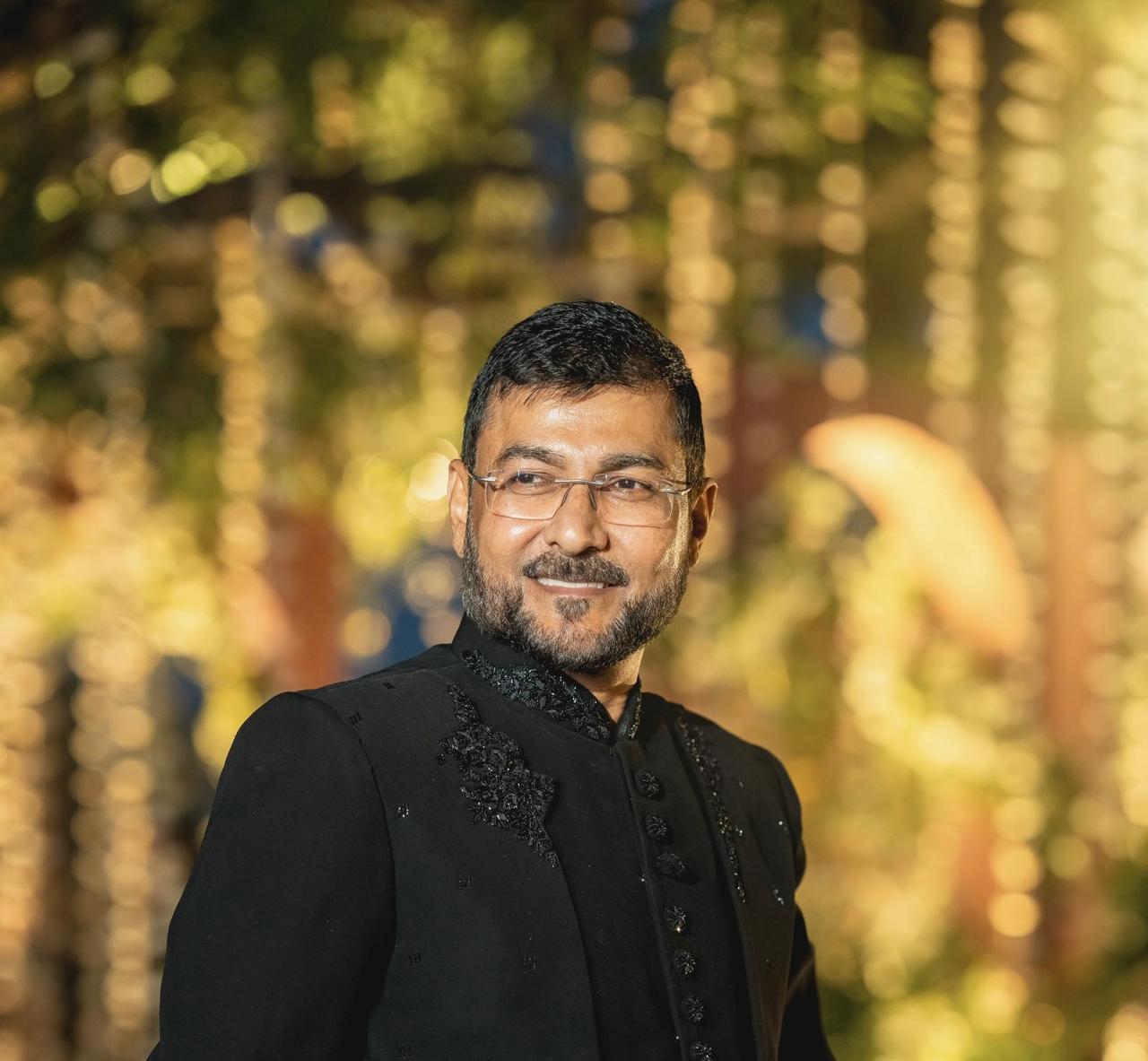 Himanshu Saha, proud donor of Patidar Foundation